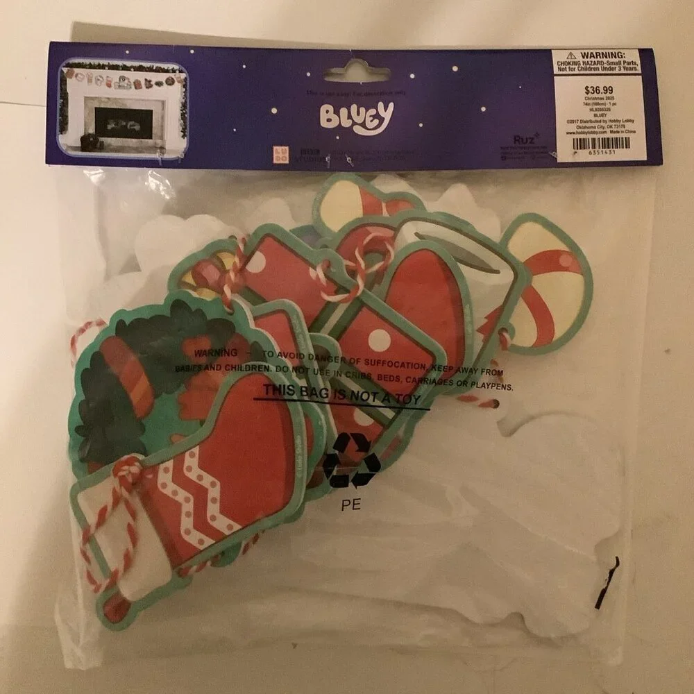 Bluey Wall Decor Christmas Garland, Made of Plastic. New In Bag